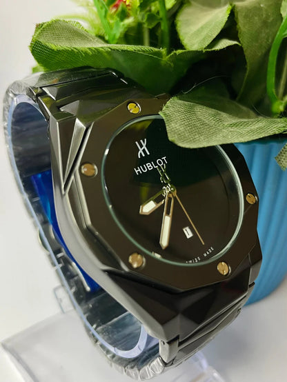 Hublot Diamond cut with Glossy Obsidian Black dial